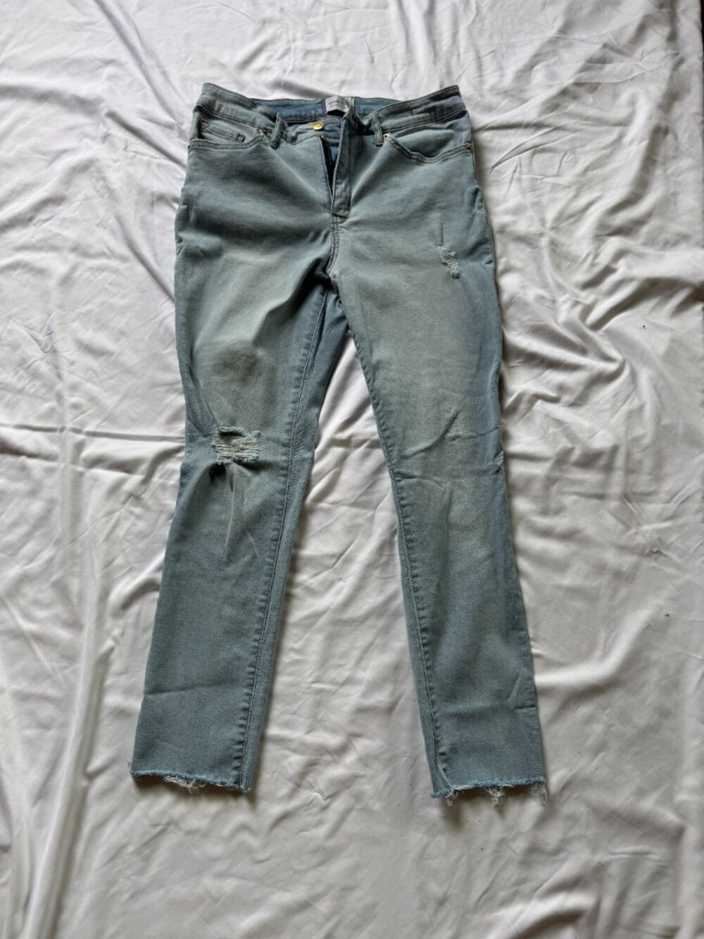 Crown & Ivy High Rise Skinny Crop Jeans Womens 10R Distressed Raw Hem